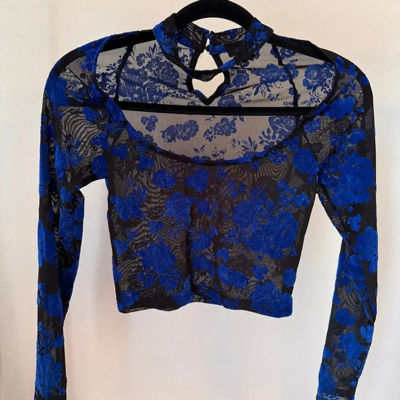 New Nasty Gal Floral Flocked Mesh Cut Out High Neck Top - Picture 4 of 7